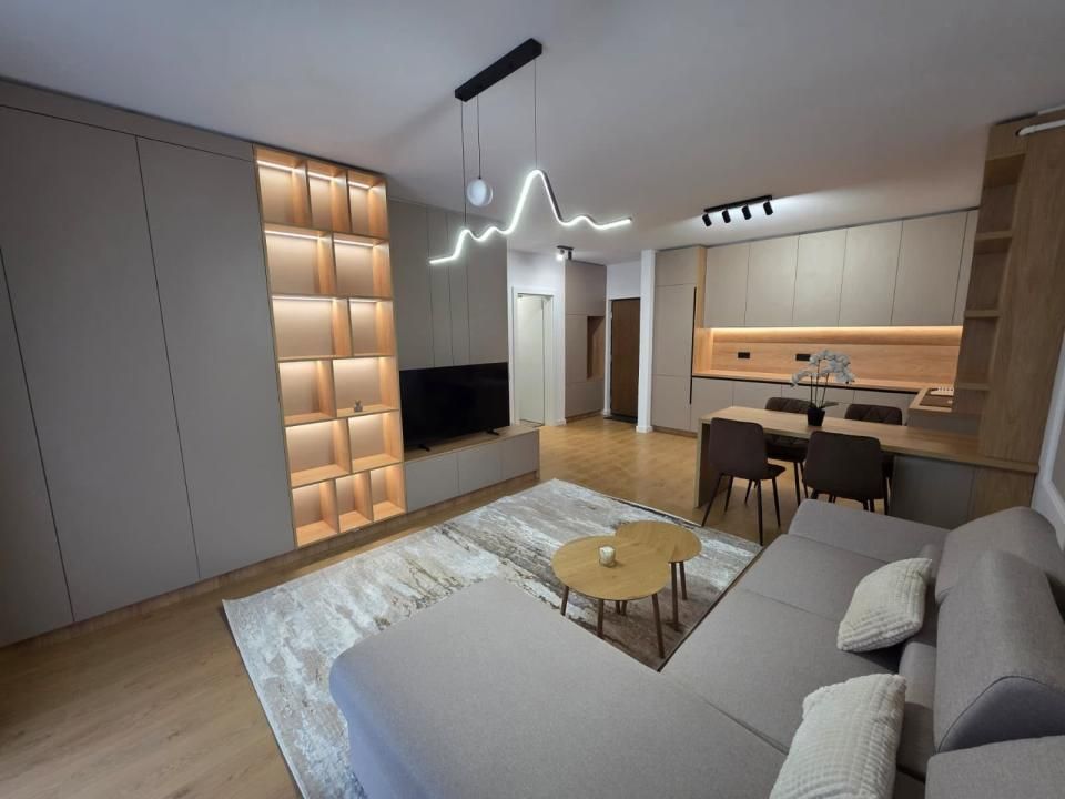 Apartament 2 Camere, LUX, 45 mp, lift, garaj, panoramic, zona Eroilor! – fotografia 2 din 9