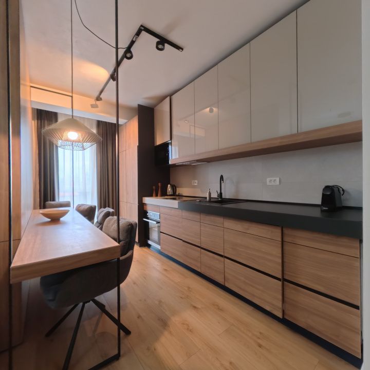 LUX ȘI CONFORT ÎN INIMA BRAȘOVULUI – 2 CAMERE COMPLET ECHIPATE | PET FRIENDLY | – fotografia 1 din 12