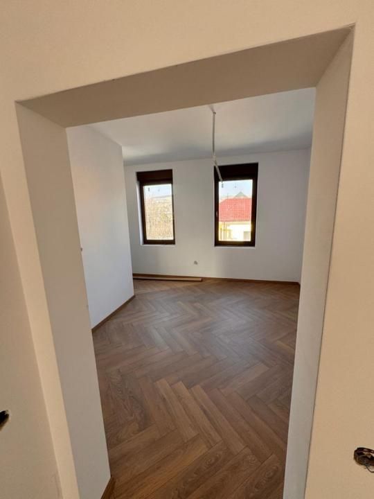 Duplex finisat D+P+M, 190 mp utili, teren 290 mp  | Gruia – fotografia 8 din 8