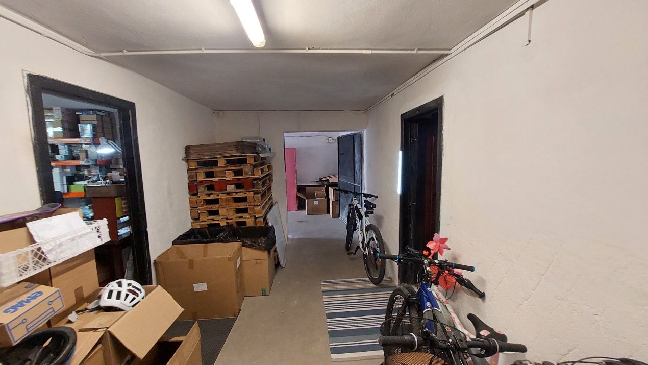 Spatiu comercial - briouri de inchiriat zona Ampoi 3 – fotografia 1 din 4