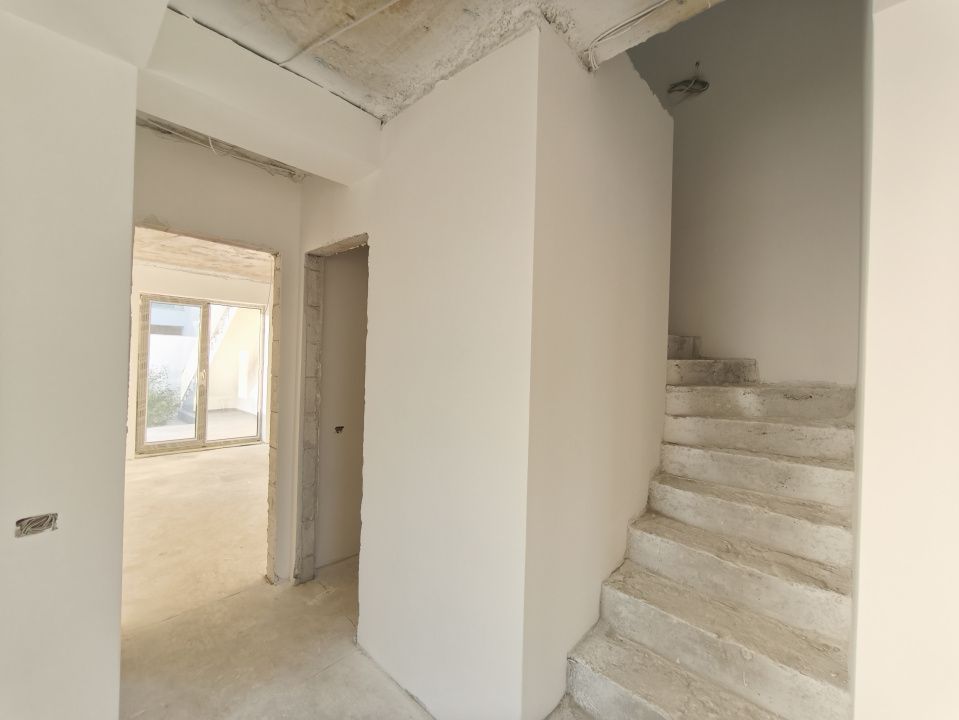 🏡 Vila modernă de inchiriat Mamaia Sat pretabil grădinița – fotografia 29 din 34