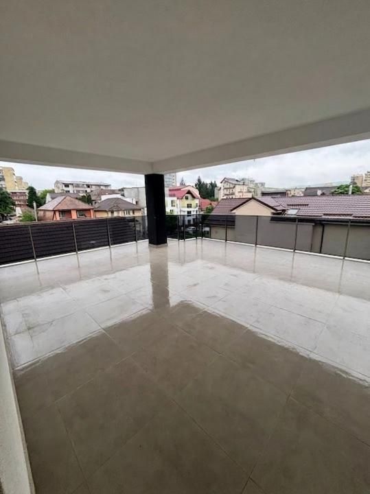 Vilă Nouă Gheorgheni – 212 mp Utili, 3 Nivele, parcari – fotografia 1 din 16
