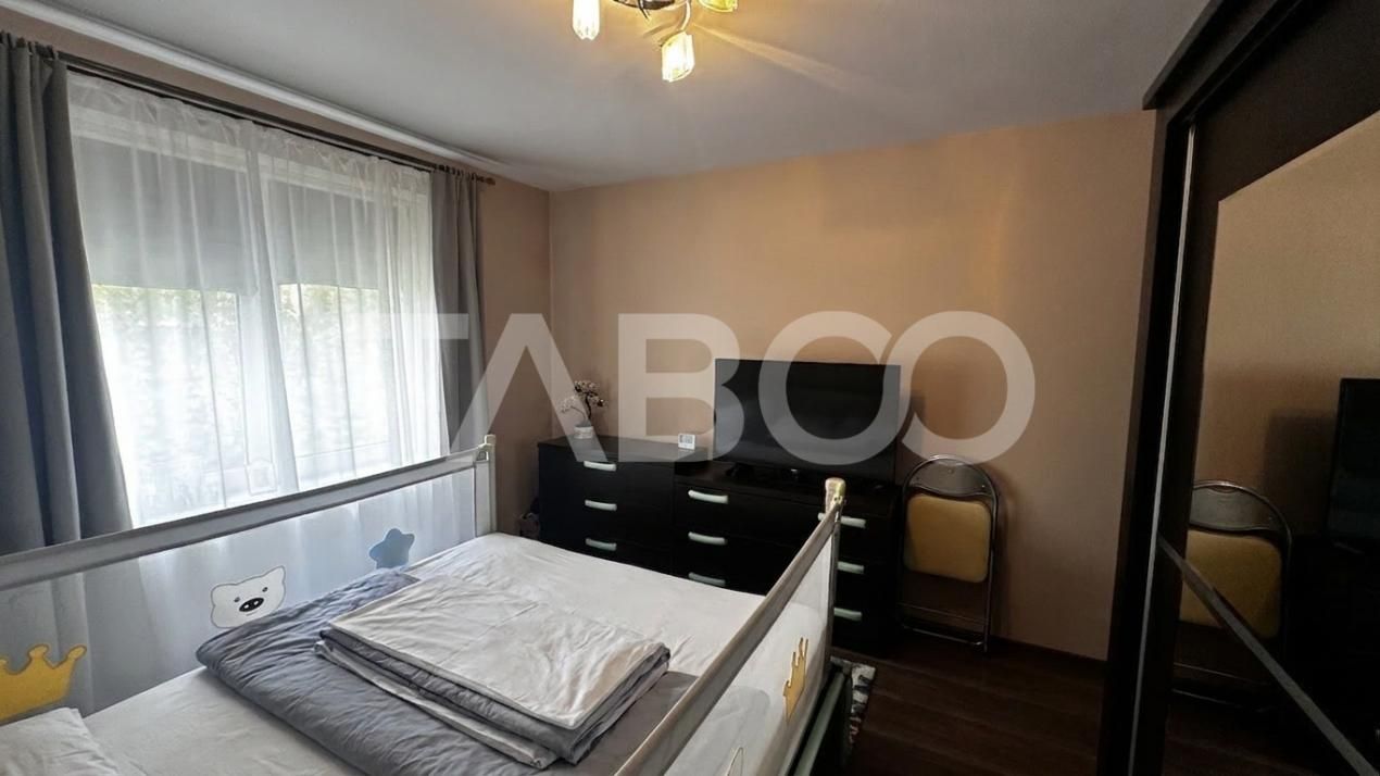 Apartament mobilat utilat 2 camere 2 locuri de parcare Calea Cisnadiei – fotografia 8 din 9