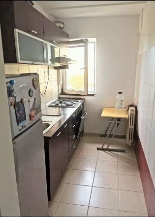 Garsonieră Zona Poarta 6 – fotografia 3 din 9