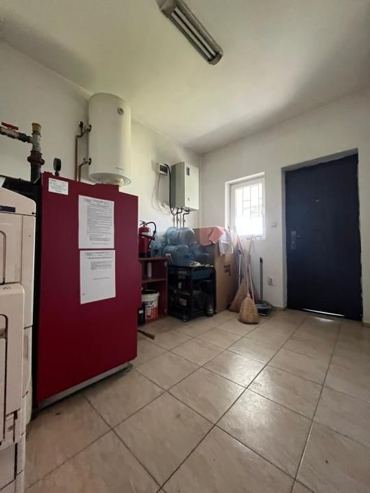 Casă P+M cu birouri amenajate și teren 5.423 mp pentru firmă și locuit acces A1 – fotografia 13 din 14