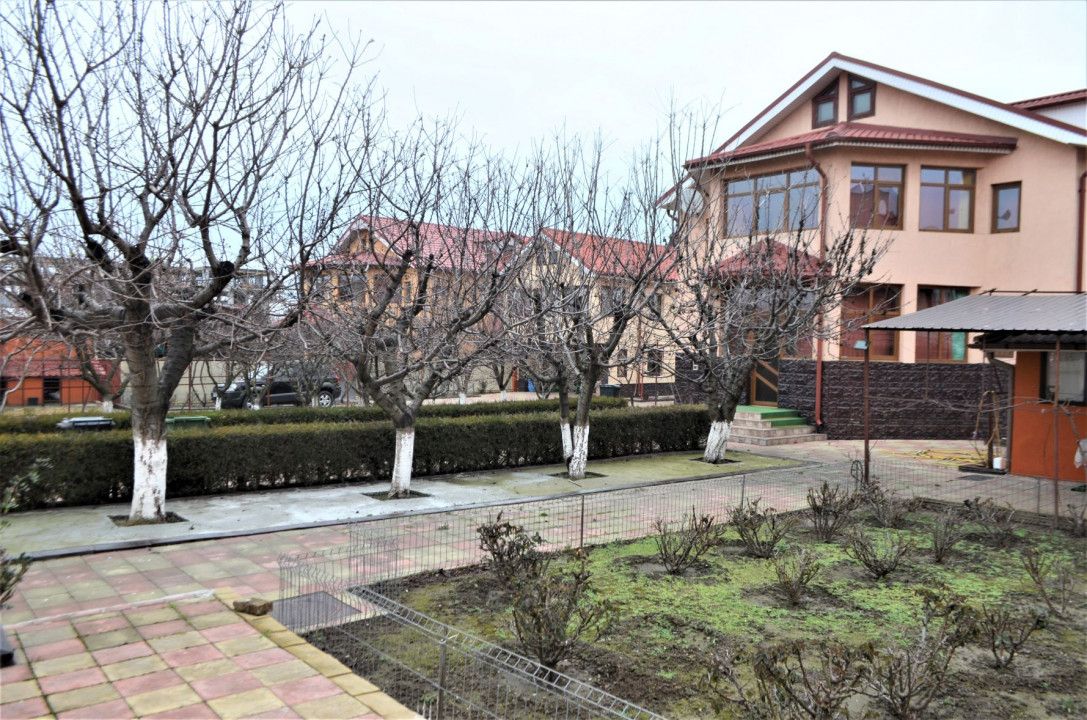Vila spatioasa de vanzare in zona Kamsas – fotografia 3 din 34