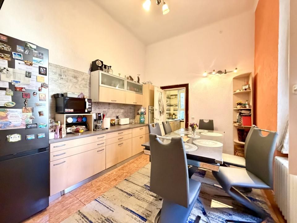Casa cu 4 camere, 136 mp utili, curte comuna - Zona Centrala – fotografia 7 din 9