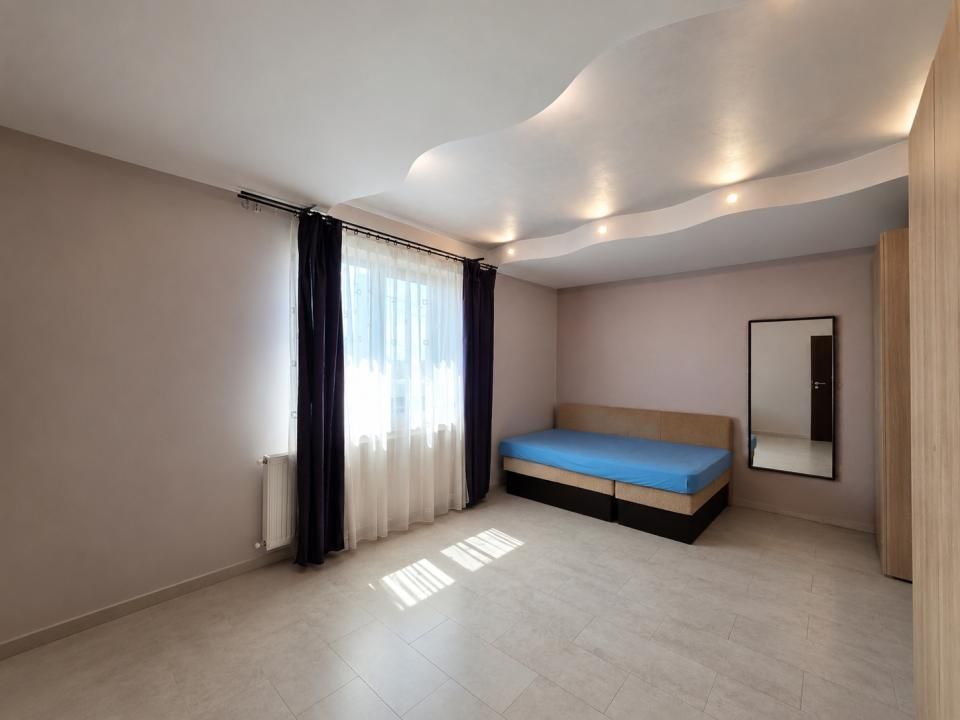 Vilă 6 camere Crevedia | 243 mp utili | Spațiu pentru întreaga familie – fotografia 9 din 18