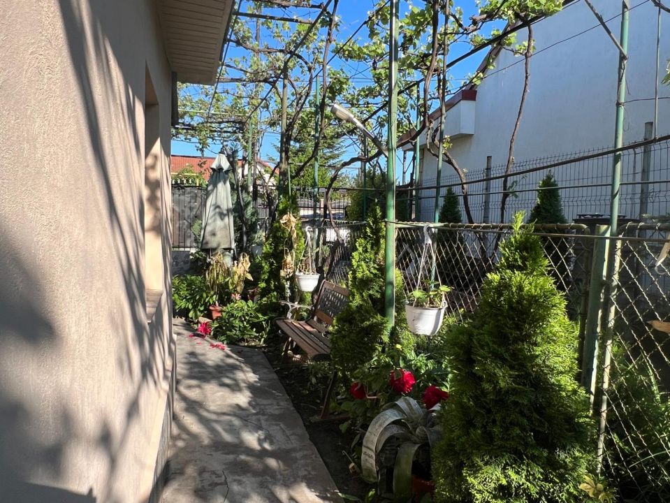 CASA CU 3 CAMERE SI TEREN IN CONSTANTA I KM 5 I ZONA LINISTITA – fotografia 9 din 33
