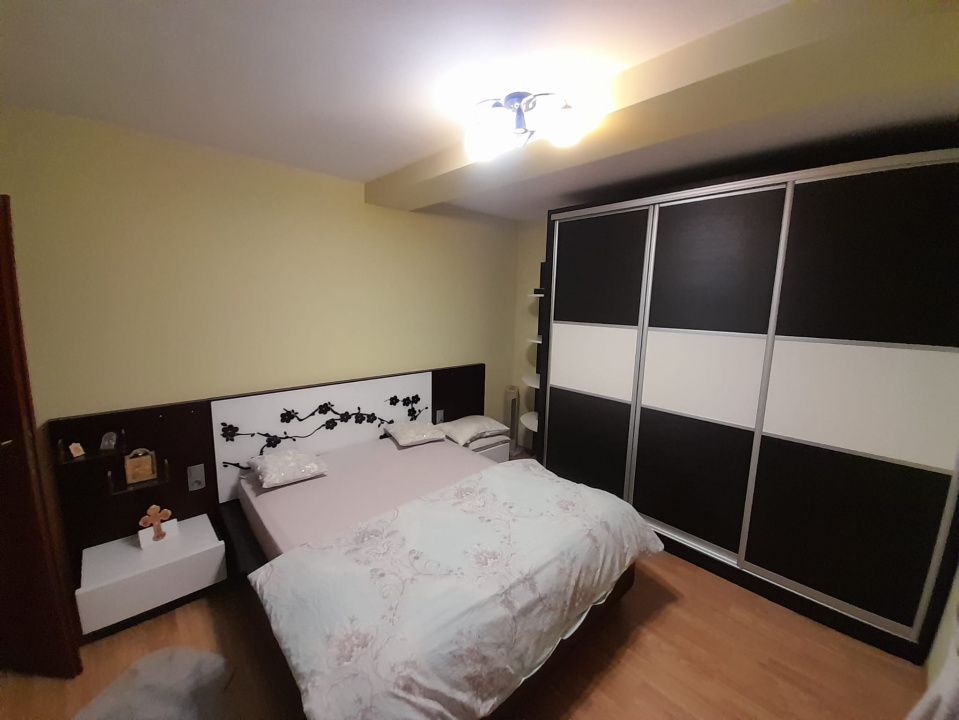 Apartament 3 camere DECOMANDAT, zona SENS – fotografia 13 din 15