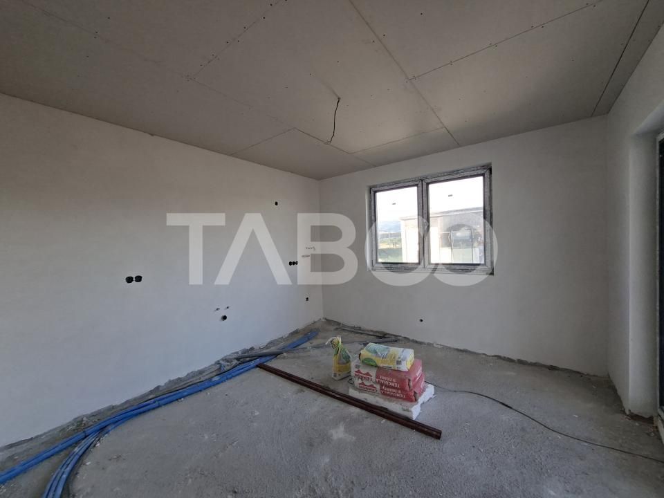 Casa individuala 4 camere  de vanzare 300 mp teren Exterior Sibiu – fotografia 16 din 18