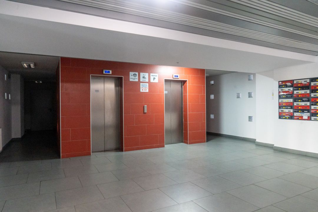Apartament 2 camere cu terasa, parcare subterana si paza permanenta – fotografia 18 din 20