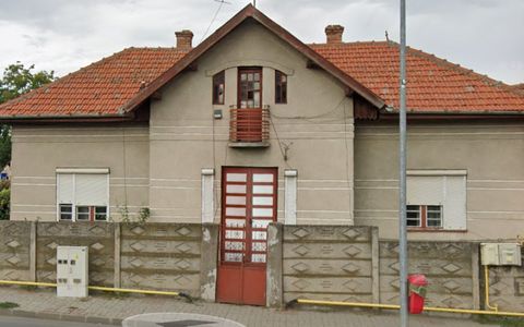 Casa D+P+E Vanzare CENTRU Alba Iulia ideal sediu firma 550 mp teren la 2 Strazi