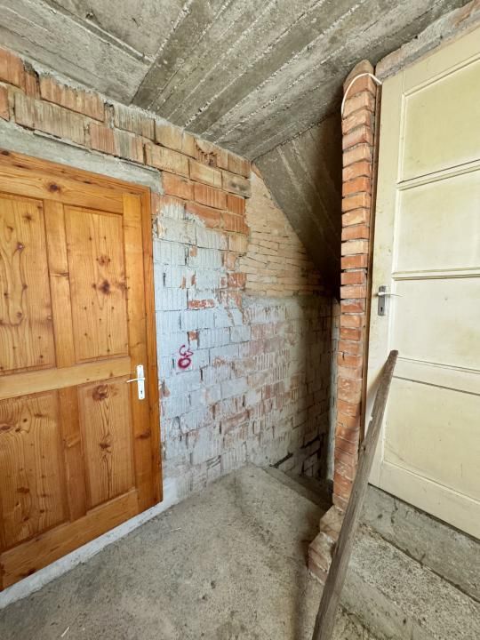 Casă de vânzare în Cisnădie, 6 camere, 161 mp utili, teren 1000 mp – fotografia 12 din 19