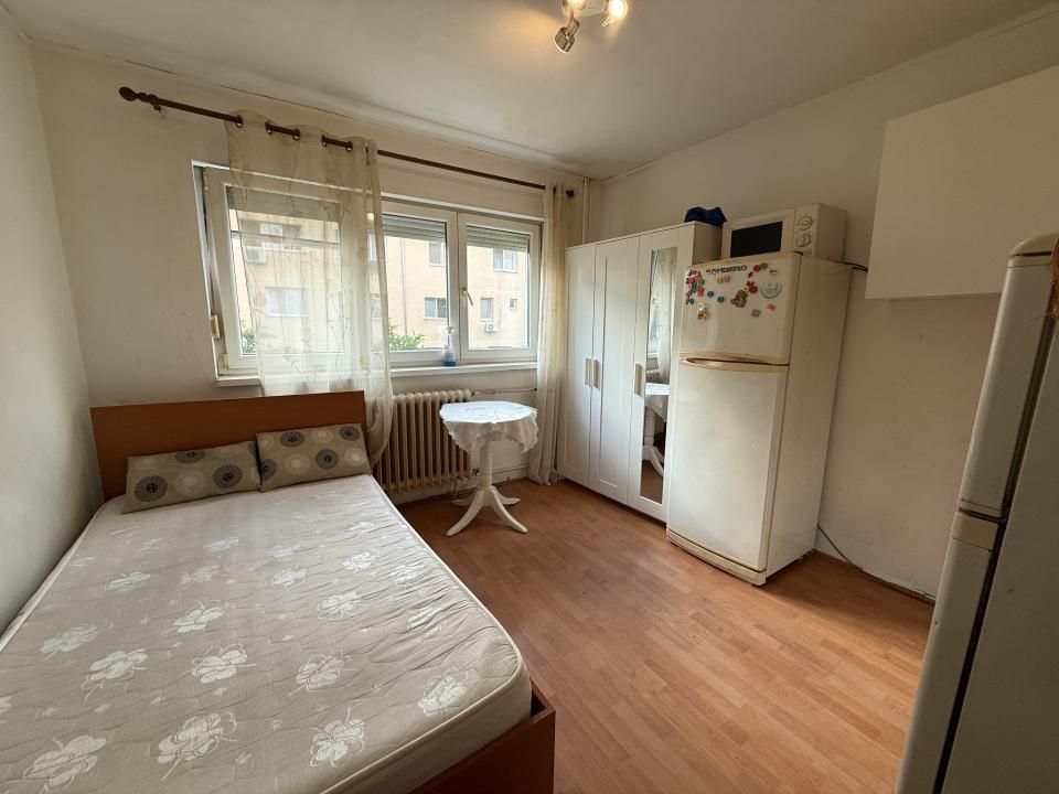 Apartament cu o camera, 16 mp utili, etajul 3, mobilat - Buziasului – fotografia 2 din 5
