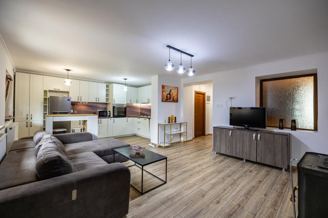 Casa parter, renovata, mobilata, gradina amenajata, str Petofi Sandor-Dumbravita – fotografia 2 din 40