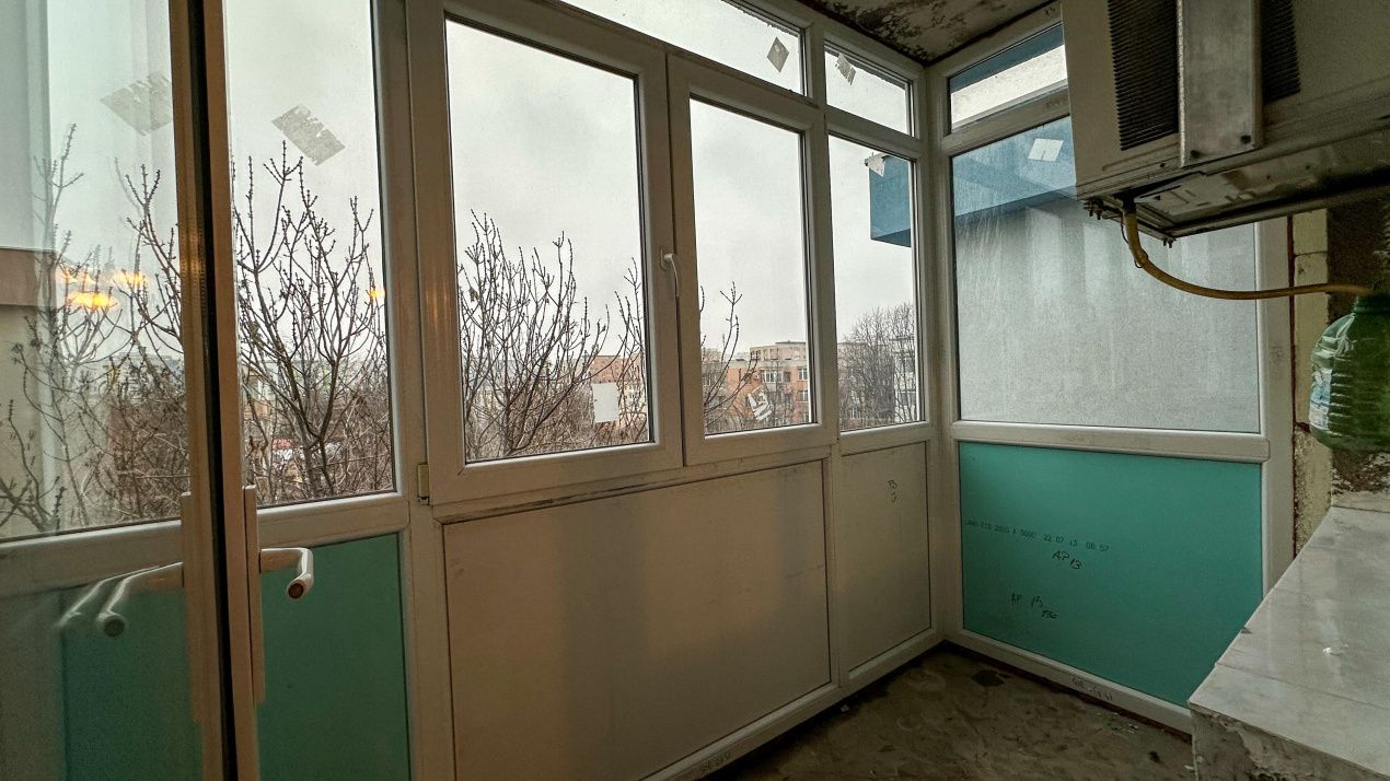 Apartament cu 4 camere | 81,5 mp | 2 bai | 2 Balcoane | Dunavat 14 | De Renovat – fotografia 6 din 7
