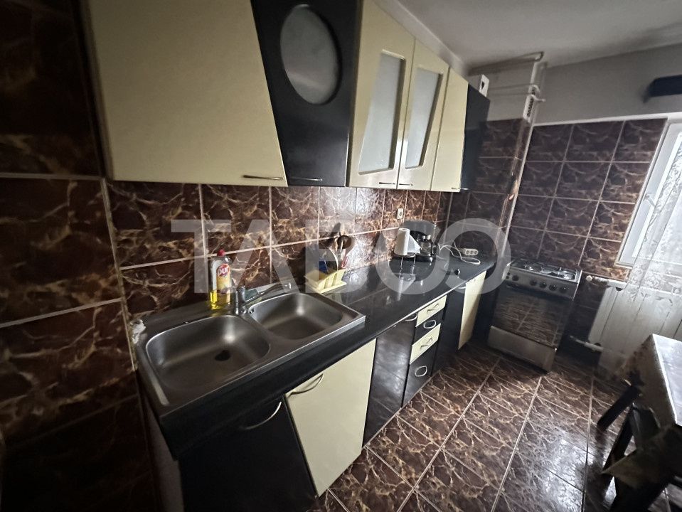 Apartament de inchiriat  2 camere decomandat etaj 3 mobilat utilat – fotografia 4 din 6