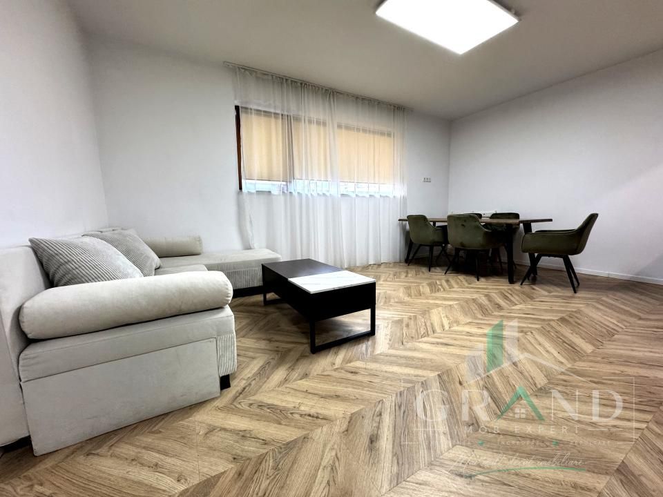 2 camere | Parcare CF | Bloc 2019 | Zona Răzoare–în spate la VIVO – fotografia 4 din 22