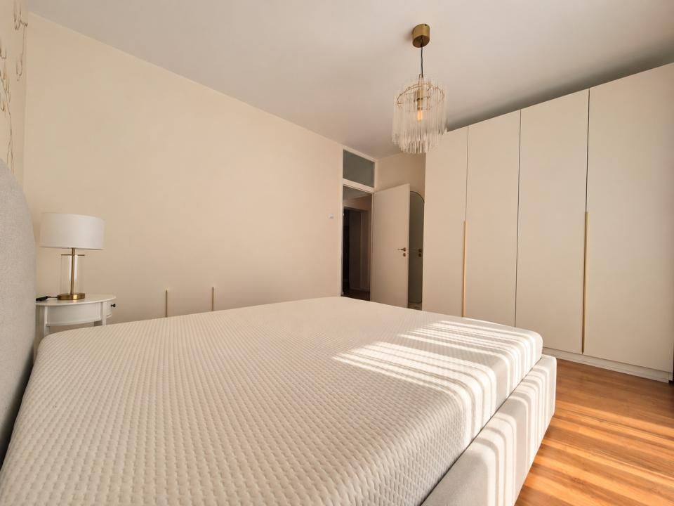 Apartament 3 camere, 2 băi, Plopilor | Prima închiriere după renovare | Garaj – fotografia 4 din 16