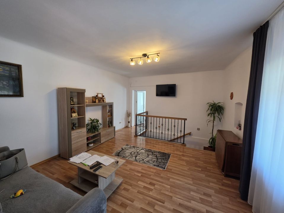 Casa de vanzare, Turnisor,2 corpuri, 140 mp utili, 290 curte comuna – fotografia 5 din 19