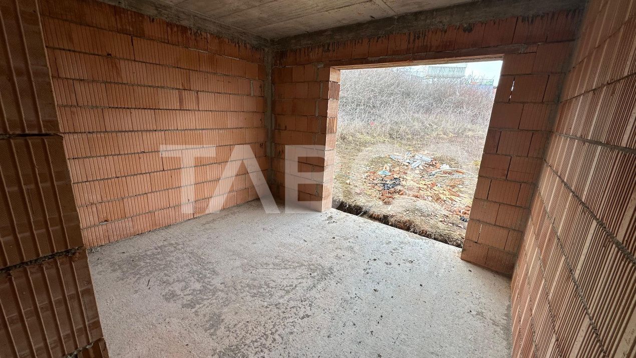 Casa  de vanzare  individuala 5 camere curte 500 mpu 127 mpu Selimbar – fotografia 16 din 18