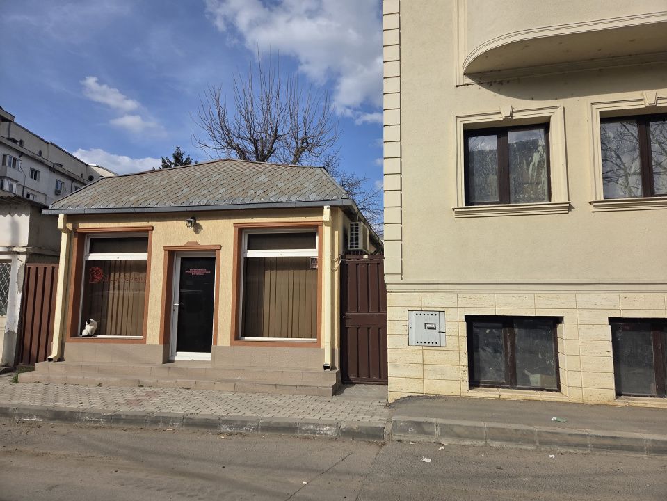 Casă istorică în inima Galațiului – fotografia 3 din 50