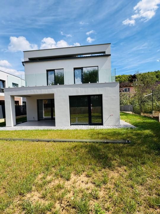Casă modernă cu garaj | 140mp utili | 600mp teren | zona Roata Faget – fotografia 3 din 7