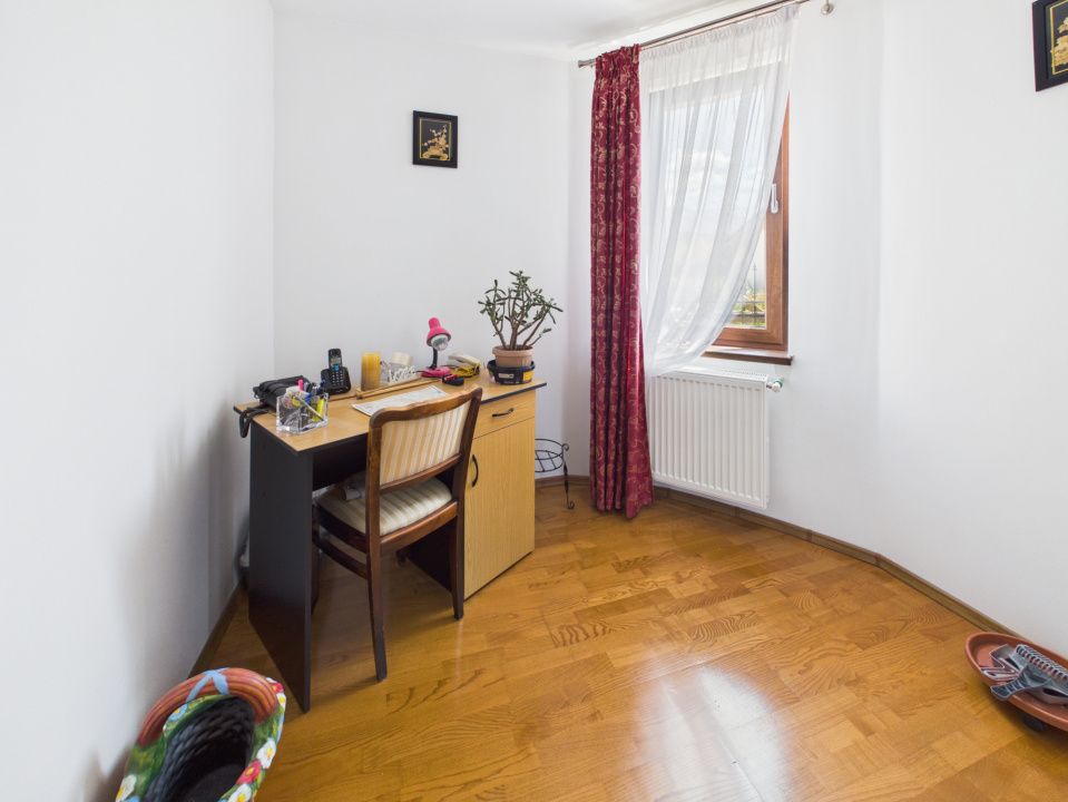 Casa cu priveliste de vis si potential turistic de pensiune in zona Bran – fotografia 7 din 46