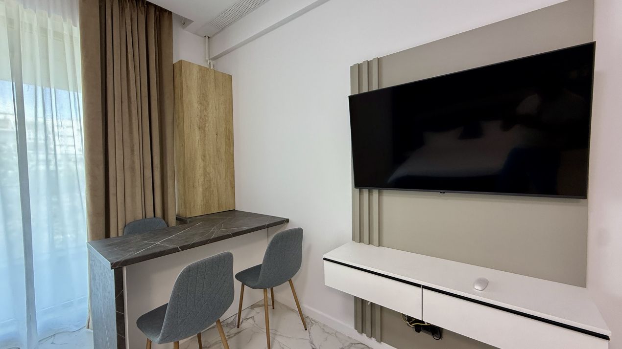 Studio in prima linie la mare, Sea On, Mamaia Nord, vedere catre mare – fotografia 5 din 21