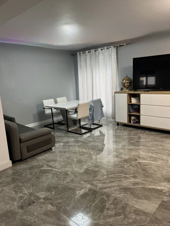Casa individuală modernă zona Dezmir – fotografia 1 din 8