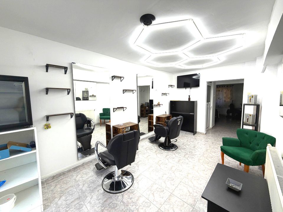 INCHIRIERE Spatiu Comercial CETATE Bulevard 34 mp. Centrala Termopane Contoare – fotografia 10 din 25