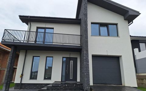 Casa deosebită, 230mp utili, 716mp teren, zona Profi Chinteni
