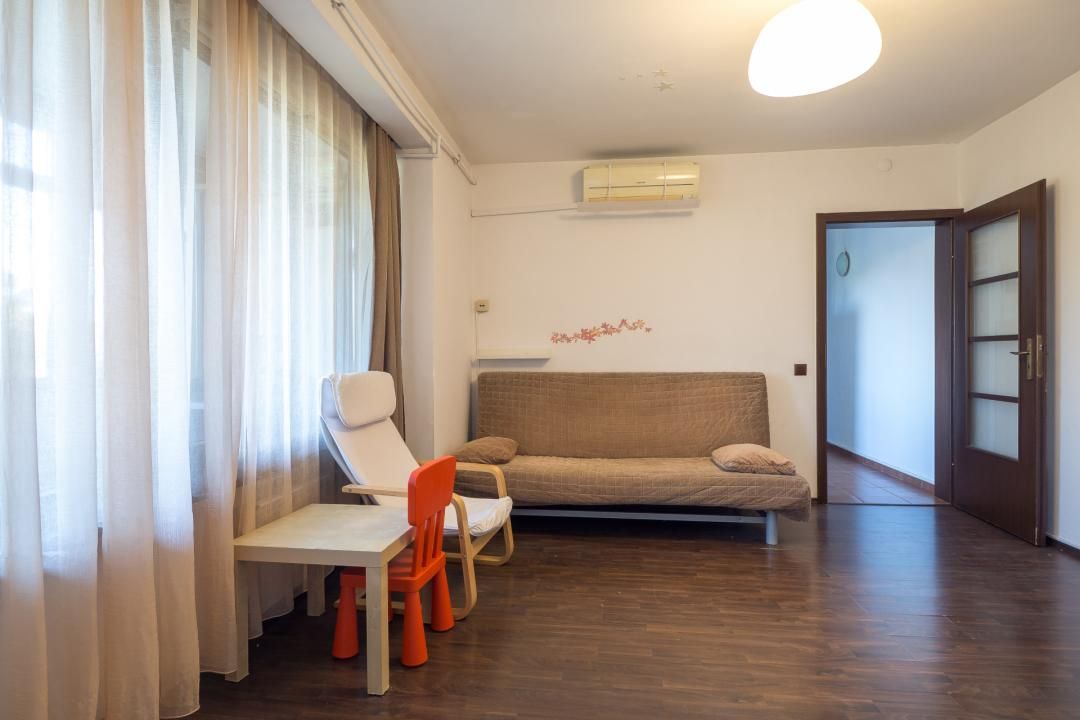 Eroii Revolutiei metrou, parc, gata de mutat, centrală proprie – fotografia 4 din 36