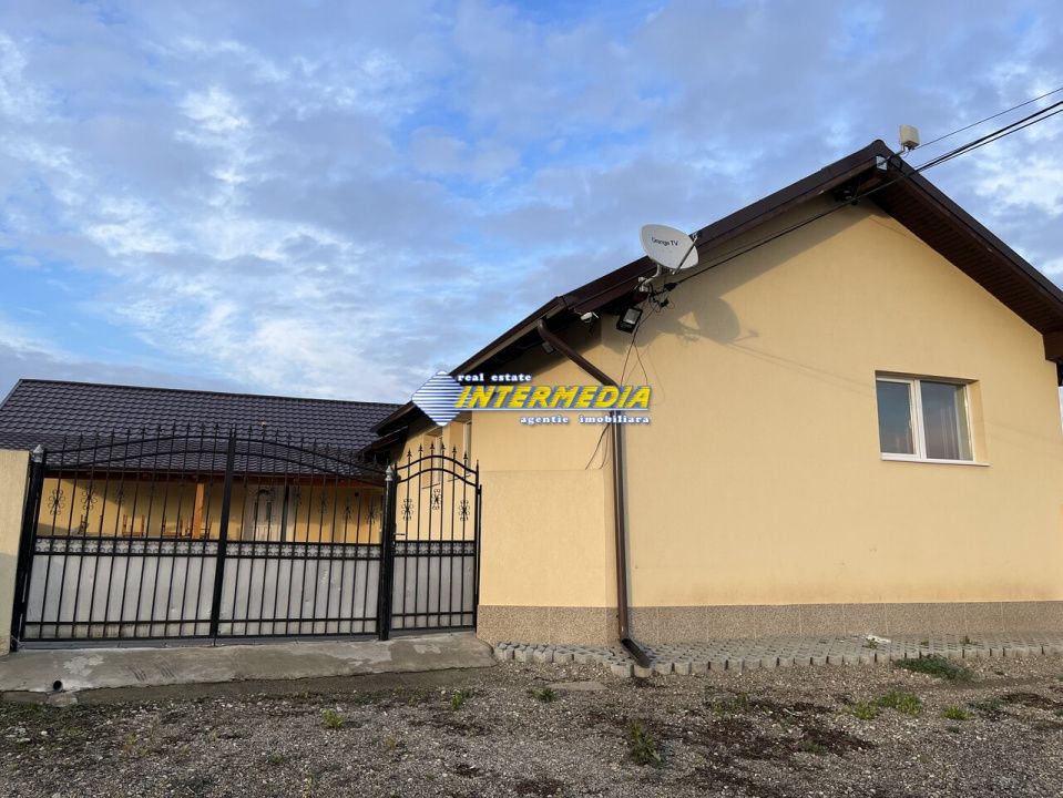 Casa noua cu 4 camere , pivnita de vanzare Alba Iulia finisata teren 1400 mp – fotografia 10 din 11