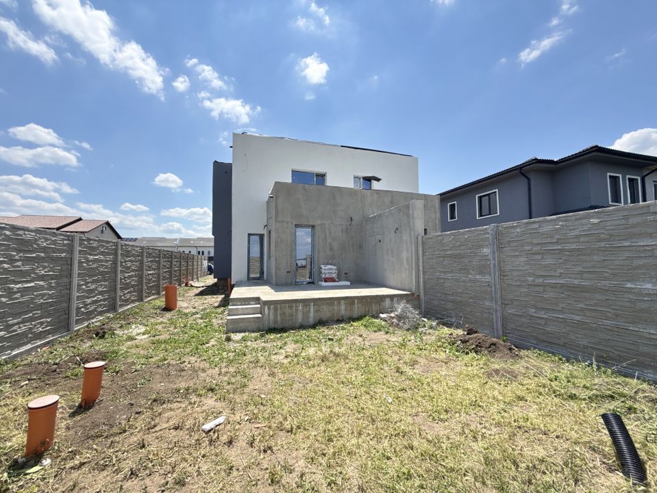 Duplex cu 3 camere si teren de 247 mp de vanzare in localitatea Sacalaz – fotografia 2 din 24