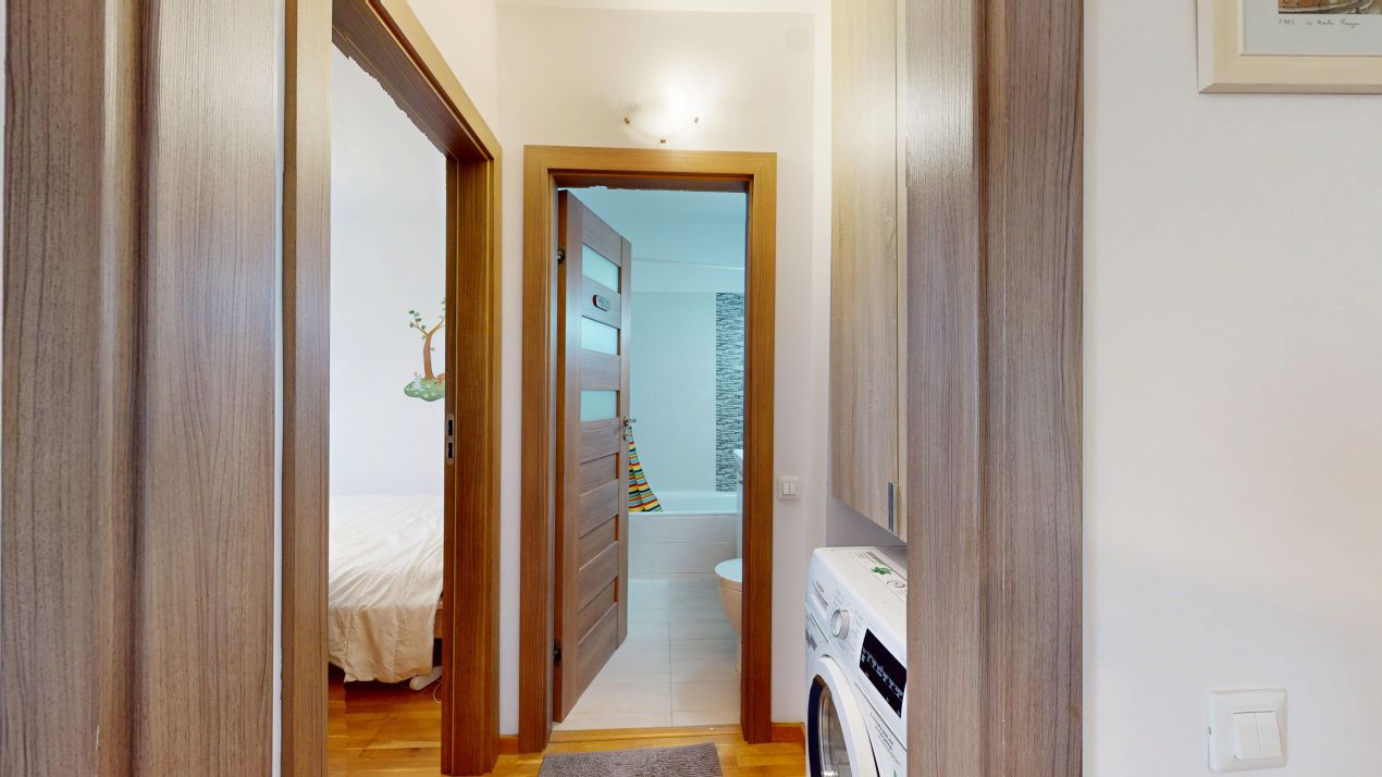 Apartament cu 2 camere de vanzare - Mihalache - Piata 1 Mai – fotografia 8 din 13