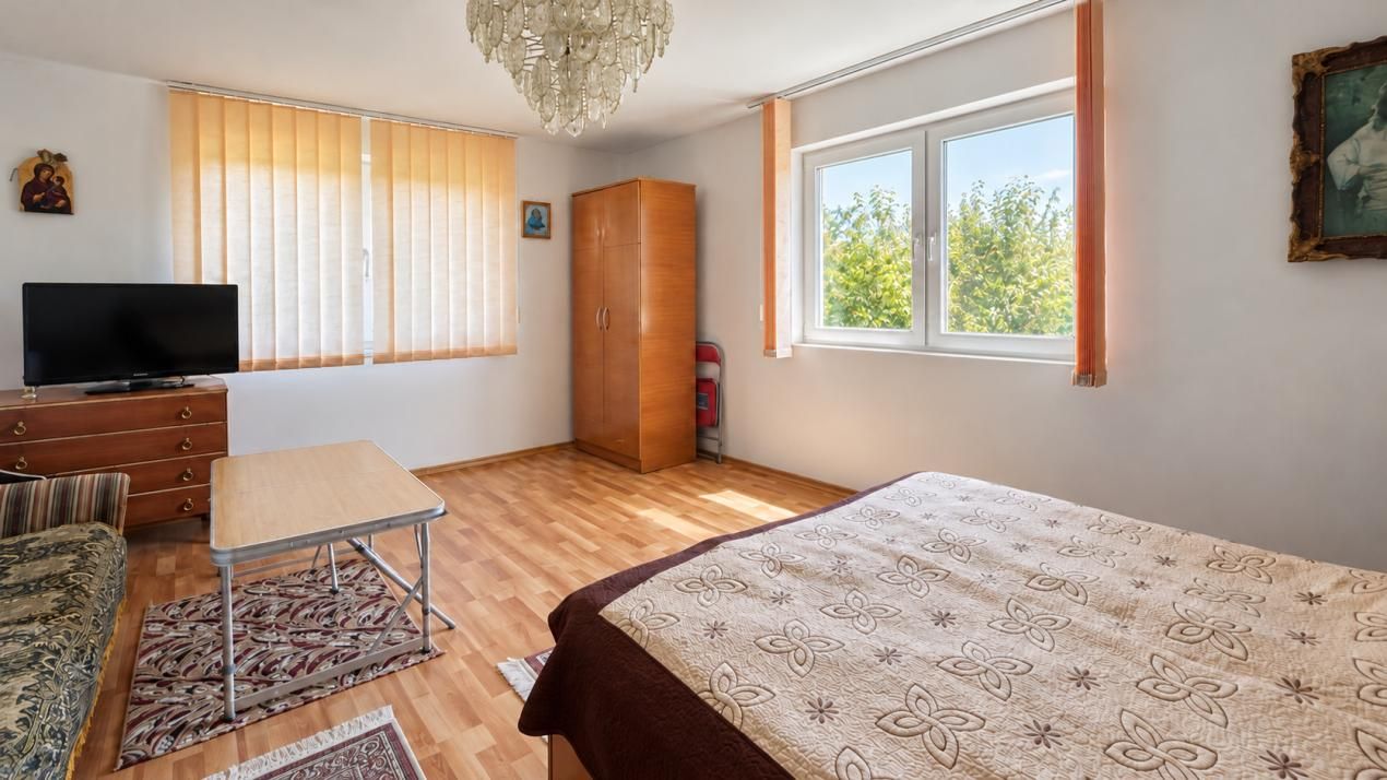 VAND O VILA IN PADUREA DIN FILIPESTI – fotografia 11 din 28