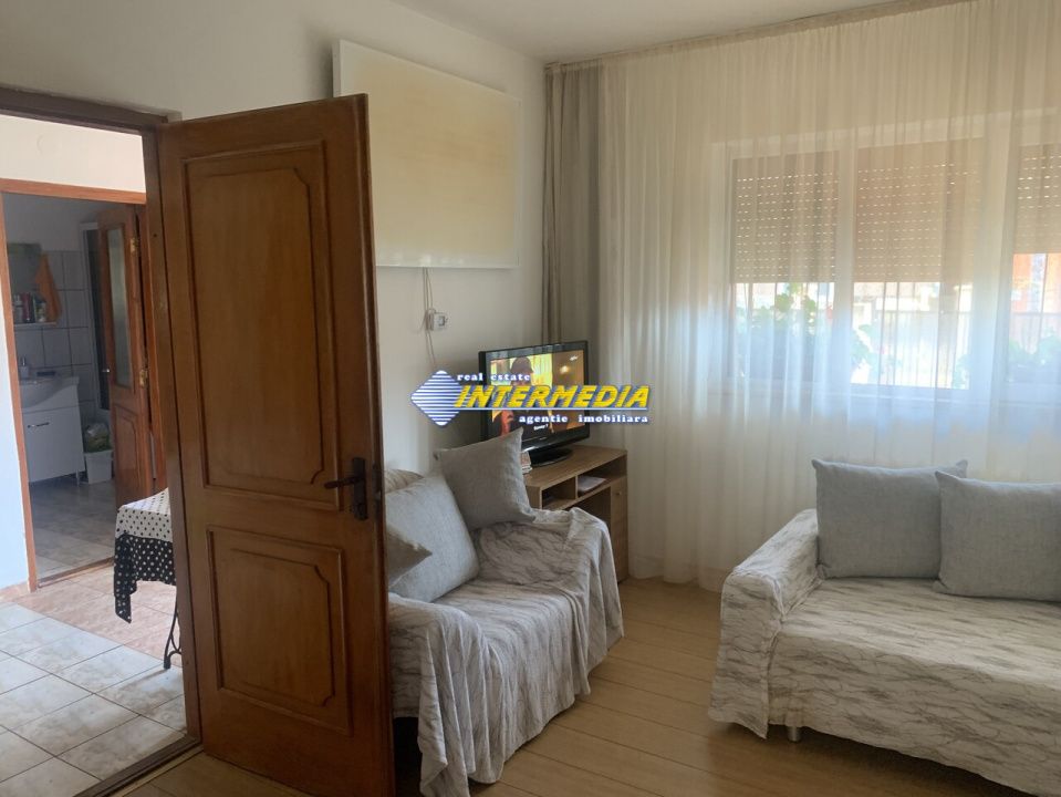 Casa de vanzare 5 camere teren aferent 1410 mp cu toate utilitatile zona Oarda – fotografia 18 din 33