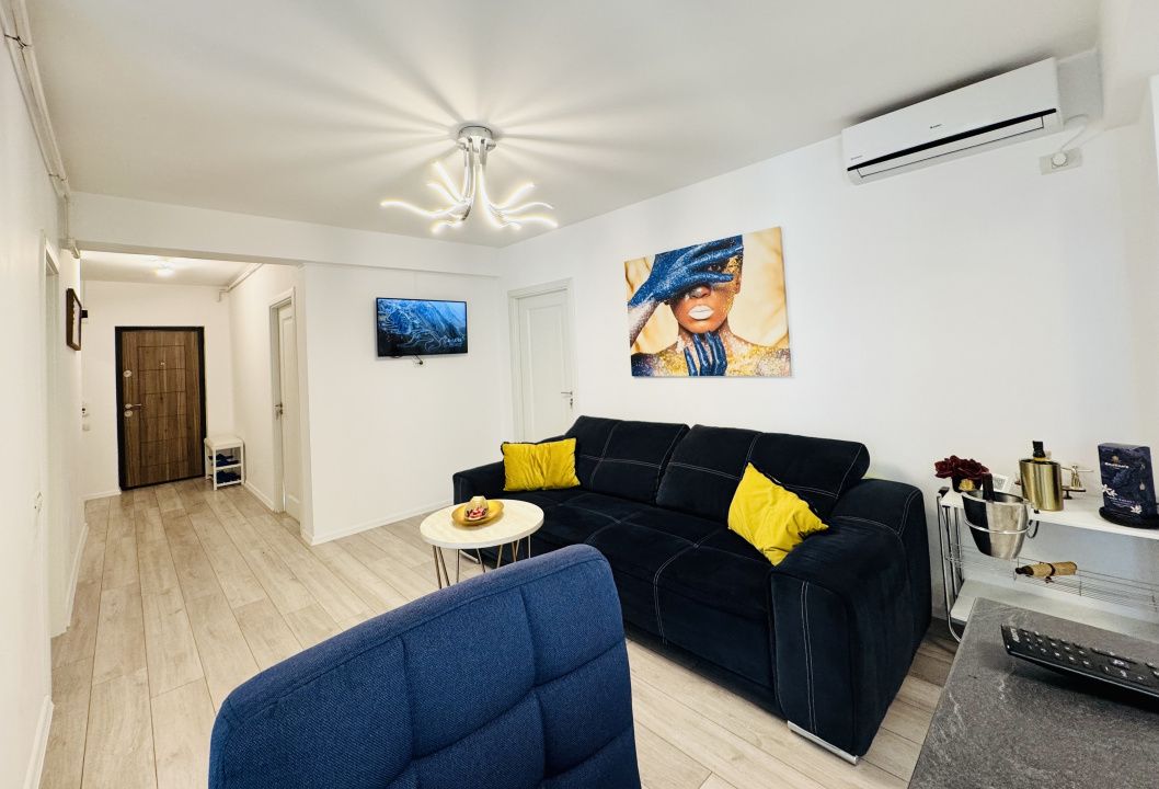 Apartament cu 3 camere complet mobilat si utilat, vedere spre  Mare – fotografia 1 din 18