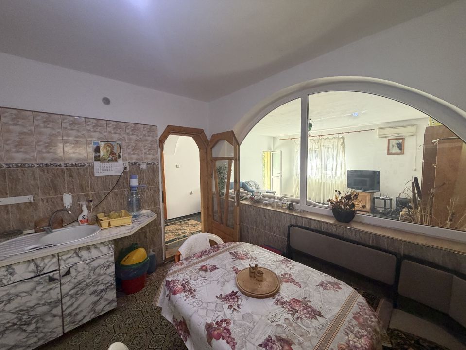 Casa S+P+1,  192mp utili, 372mp, cartier Bariera Valcii – fotografia 8 din 17