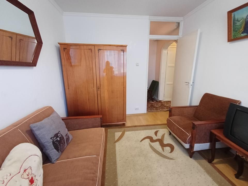 Inchiriere apartament 3 camere Gavana 3 – fotografia 2 din 11