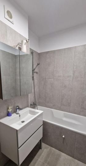FIRST RENT | Bucurestii Noi | 3 camere | Centrala | Parcare inclusa – fotografia 7 din 8