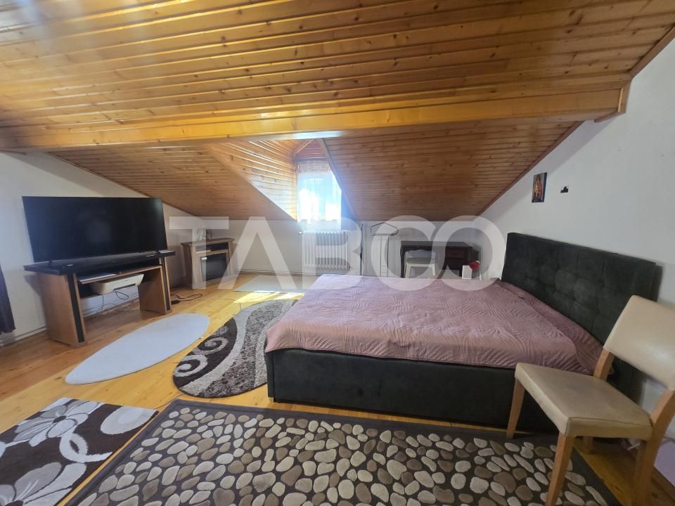 Apartament 2 camere de vanzare la casa 77mp curte pivnita Sub Arini – fotografia 10 din 20