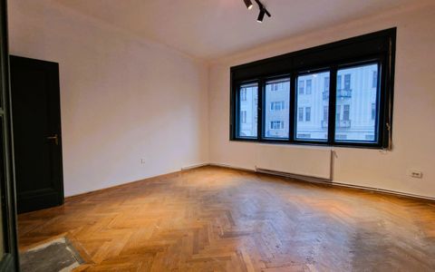 Apartament central cu farmec istoric pe Bulevardul Eroilor
