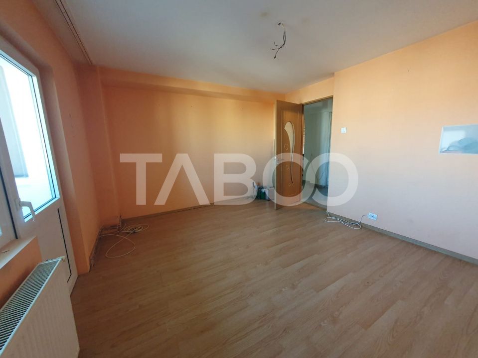 Apartament 3 camere decomandat 80 mp + 2 balcoane zona Teiului – fotografia 4 din 13