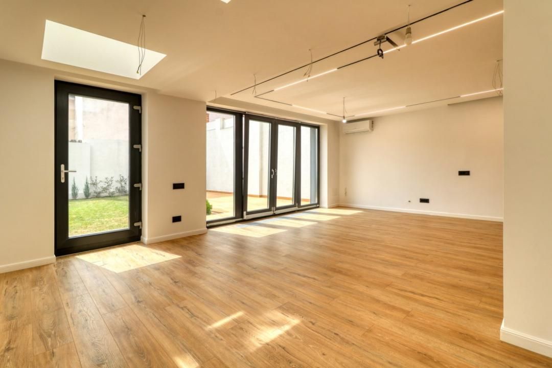 NEW CONCEPT HOUSE | 235 MP UTILI | OPEN SPACE & TERRACES – fotografia 4 din 33