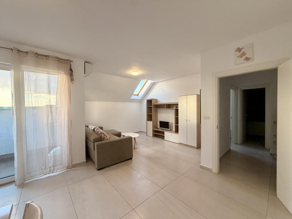 Apartament cu 2 camere, 51,9 mp utili - zona Buziasului – fotografia 1 din 9