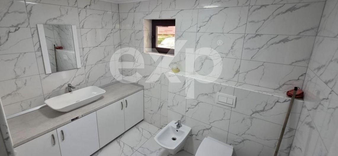 Casa Premium zonă centrală Targoviste P+1 - 4 dormitoare + living, teren 500 mp – fotografia 14 din 22