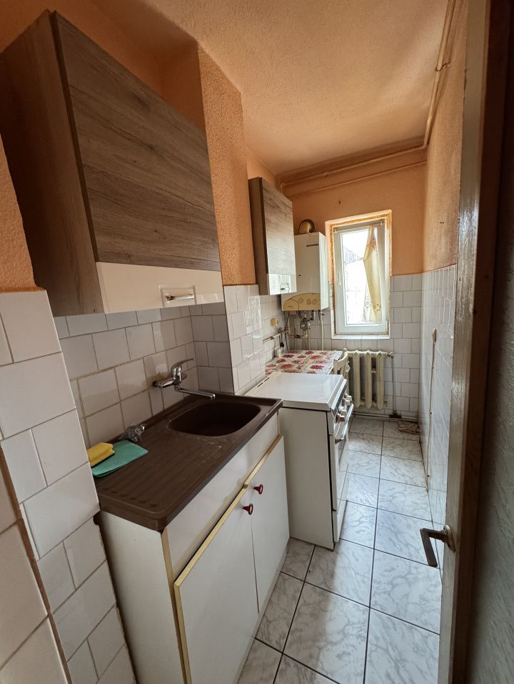 🏠 Garsonieră - zona sensul vechi - decomandată – fotografia 3 din 5
